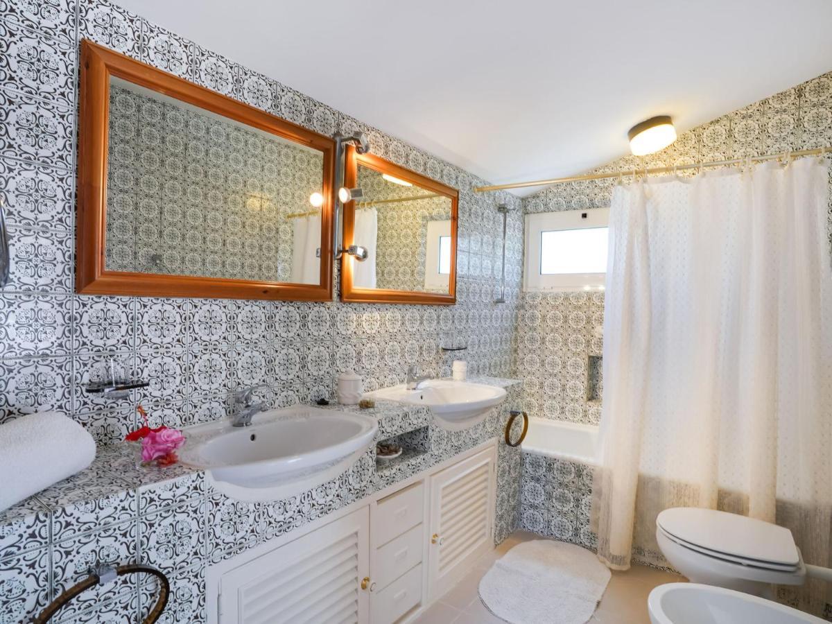 Roofed Villa In Albufeira With Private Swimming Pool Olhos de Agua  Quarto foto